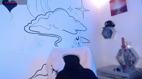 trinity_knox online show from 11/11/25, 04:51