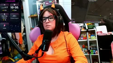 Trin Kat pet online show from 04/21/26, 05:28