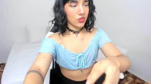 Triny online show from 12/10/24, 10:28