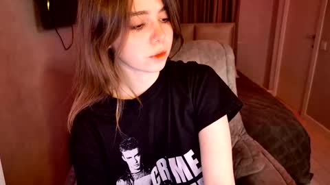 tripleprinces online show from 11/18/25, 05:39