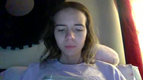 trippybb222 online show from 11/17/25, 12:22