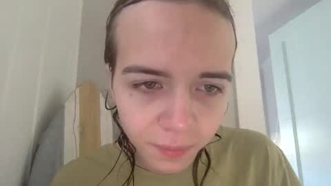 trippybb222 online show from 11/29/25, 04:21