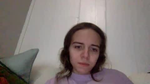 trippybb222 online show from 12/18/25, 02:28