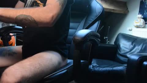 Snapshot of tripstocum chatting on 10/09/25, 01:20 FluideAmer online show from 10/09/25, 01:20