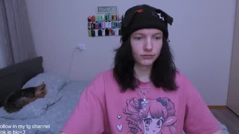 Max  online show from 12/17/25, 07:20