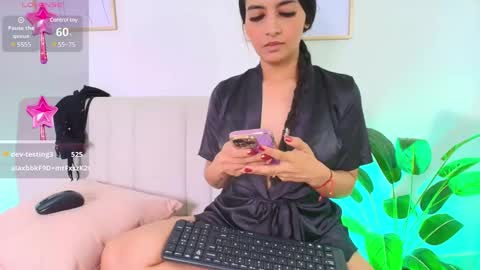 Trissha online show from 01/20/25, 04:45