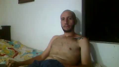 Snapshot of tristan_drumm chatting on 10/06/25, 03:04 tristan online show from 10/06/25, 03:04