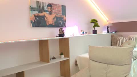 Snapshot of tristangreyaura chatting on 02/13/26, 07:15 Trystan Grey online show from 02/13/26, 07:15