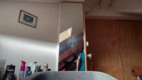 Triton online show from 10/04/25, 08:23