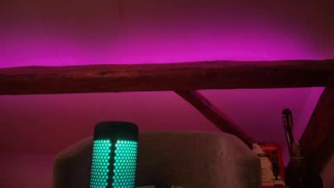 Triton online show from 04/22/26, 03:42