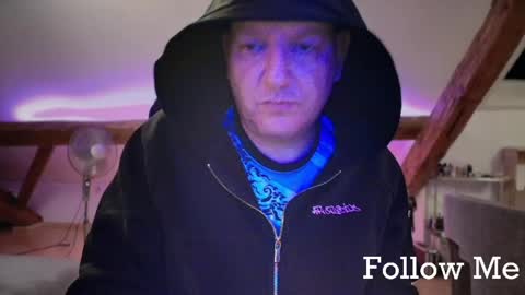 Snapshot of tritonspace chatting on 05/22/26, 12:51 Triton online show from 05/22/26, 12:51