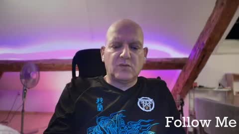 Snapshot of tritonspace chatting on 06/10/26, 12:55 Triton online show from 06/10/26, 12:55