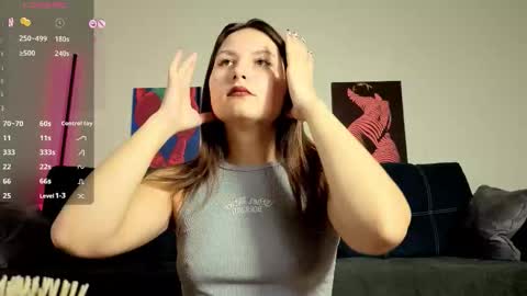 Snapshot of trixibell chatting on 10/15/25, 05:07 trixibell online show from 10/15/25, 05:07