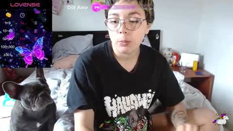 Kitty online show from 09/14/25, 09:03