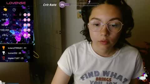 Snapshot of trixie_tangg chatting on 05/04/26, 05:36 Kitty online show from 05/04/26, 05:36