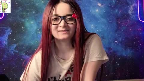 trixiedoescamcam online show from 04/15/26, 07:58