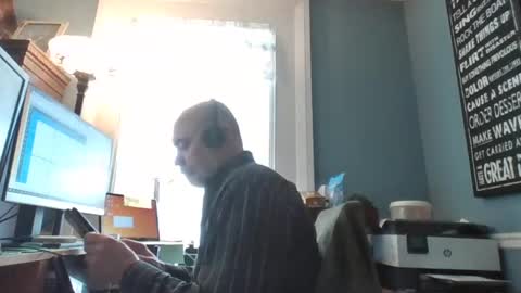 Snapshot of trodgers136 chatting on 01/15/25, 03:39 TRodgers online show from 01/15/25, 03:39