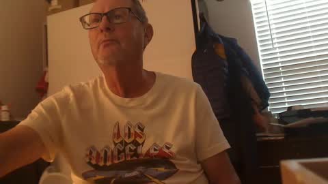 Troffer online show from 09/18/25, 10:12