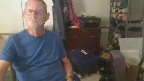 Snapshot of troffer1020 chatting on 05/15/26, 02:07 Troffer online show from 05/15/26, 02:07