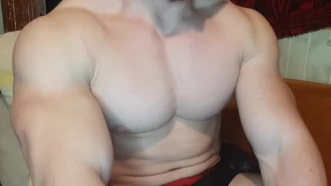 Snapshot of troncq chatting on 02/17/25, 06:15 Troncq online show from 02/17/25, 06:15