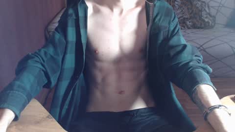 Snapshot of trone41 chatting on 12/05/24, 08:44 I POST MY FUCKING VIDEOS AND PICS    online show from 12/05/24, 08:44