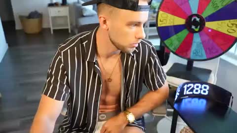 Troy Green online show from 09/29/25, 09:08