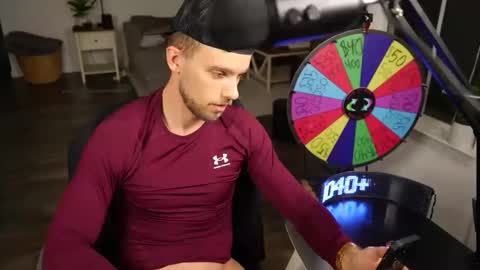 Troy Green online show from 11/09/25, 06:12