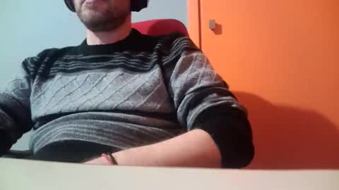 Snapshot of truble1 chatting on 02/10/26, 05:28 eros online show from 02/10/26, 05:28