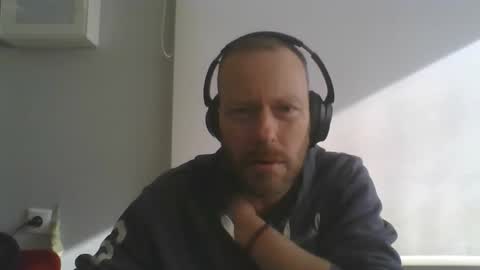 Snapshot of truble1 chatting on 02/19/26, 07:48 eros online show from 02/19/26, 07:48