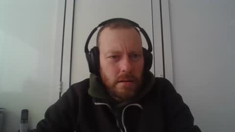 Snapshot of truble1 chatting on 02/26/26, 07:51 eros online show from 02/26/26, 07:51