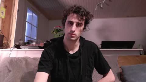 trucdeoufouf online show from 02/04/25, 07:40