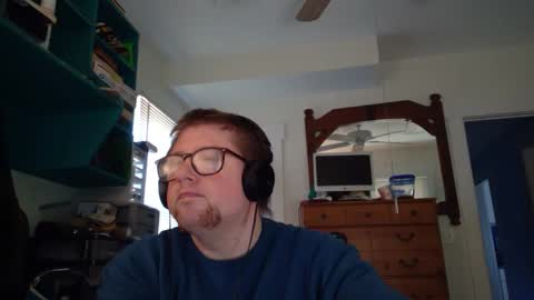 Snapshot of true_manofworth chatting on 12/30/24, 07:21 HandicappedLaugher online show from 12/30/24, 07:21