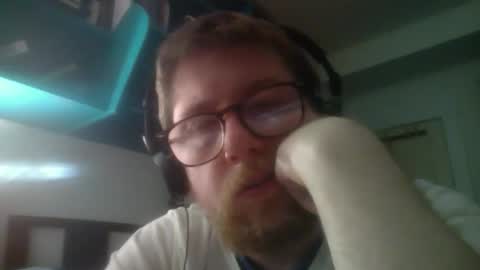 Snapshot of true_manofworth chatting on 02/23/25, 03:35 HandicappedLaugher online show from 02/23/25, 03:35