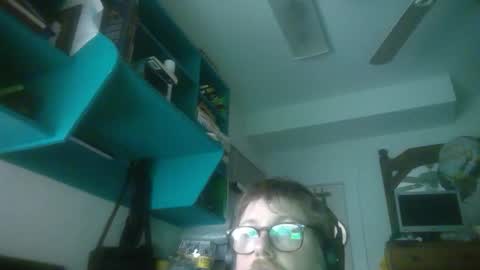Snapshot of true_manofworth chatting on 03/12/25, 05:35 HandicappedLaugher online show from 03/12/25, 05:35