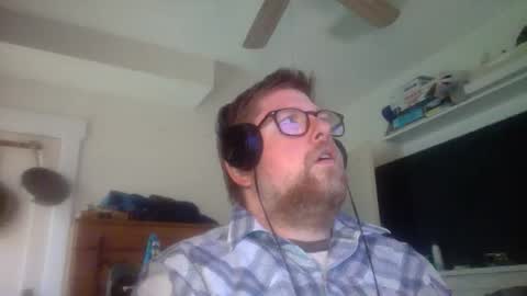 Snapshot of true_manofworth chatting on 11/10/25, 07:02 HandicappedLaugher online show from 11/10/25, 07:02