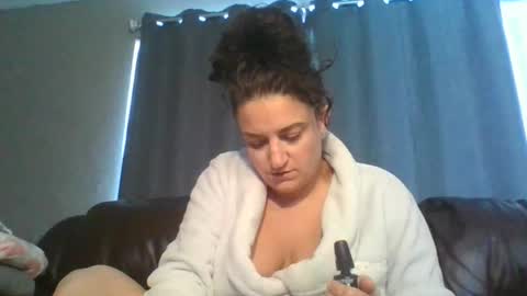 Nextdoor Bella online show from 02/19/25, 02:34