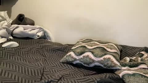 Trustmelove online show from 12/26/24, 07:38