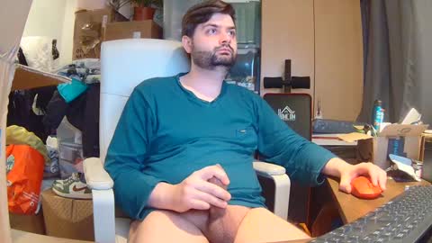 Trustmelove online show from 02/06/25, 07:13