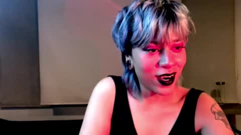 Snapshot of tryp666 chatting on 02/03/25, 12:25 Cait online show from 02/03/25, 12:25