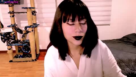 Cait online show from 01/13/26, 03:34