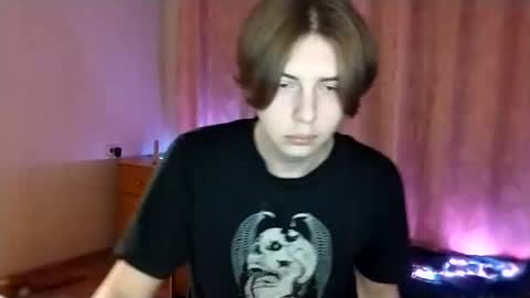 Emilum online show from 02/05/25, 11:06