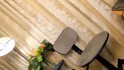 Chloe online show from 11/27/25, 06:04