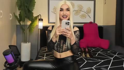 Saskia online show from 02/07/25, 02:40