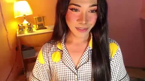 Snapshot of ts_romantika69 chatting on 01/04/25, 06:19 The Girl Named Romantika  online show from 01/04/25, 06:19