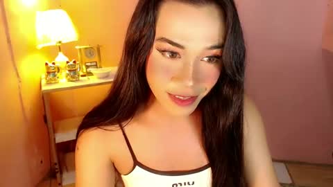 Snapshot of ts_romantika69 chatting on 01/06/25, 08:35 The Girl Named Romantika  online show from 01/06/25, 08:35