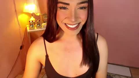 Snapshot of ts_romantika69 chatting on 02/28/25, 10:09 The Girl Named Romantika  online show from 02/28/25, 10:09