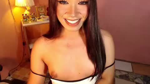 Snapshot of ts_romantika69 chatting on 03/09/25, 01:26 The Girl Named Romantika  online show from 03/09/25, 01:26