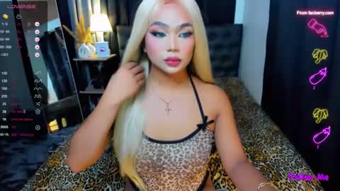 Snapshot of ts_stepsissyx chatting on 09/25/25, 05:11 Alison online show from 09/25/25, 05:11