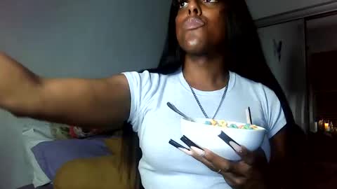 Amber White online show from 01/13/25, 02:18