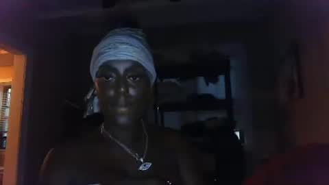 Amber White online show from 10/25/25, 10:37